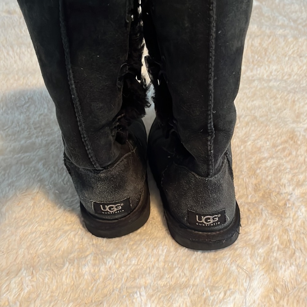 Black Ugg Bailey Button Triple Boot